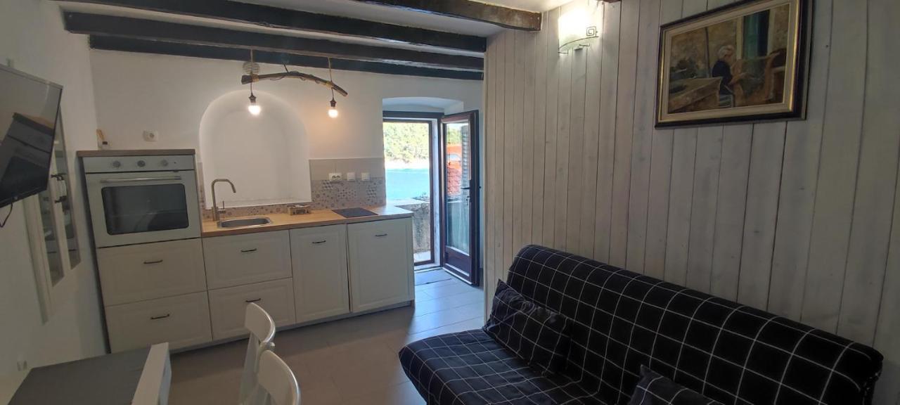 Apartment Desanti Valun Kültér fotó