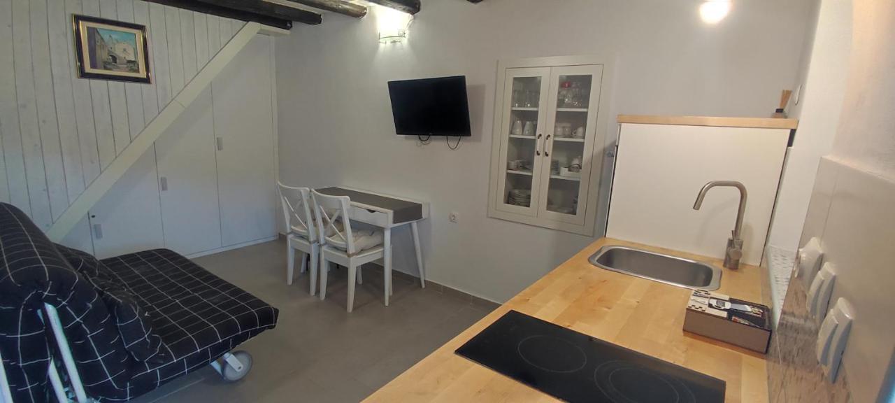 Apartment Desanti Valun Kültér fotó