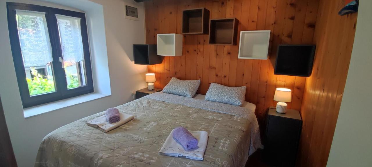 Apartment Desanti Valun Kültér fotó