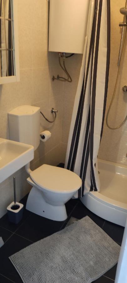 Apartment Desanti Valun Kültér fotó